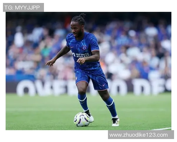 足球明星转场视频揭秘转会背后的故事与精彩瞬间